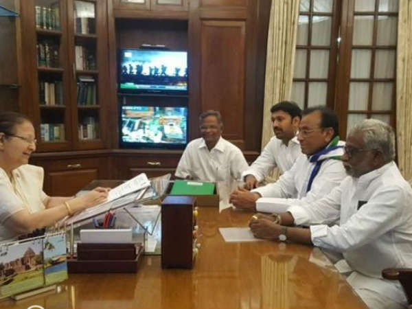 వైసీసి తొందరపాటు నిర్ణయం.. ప్రత్యేక హోదా గురించి పార్లమెంట్ లో మాట్లాడే ఛాన్స్ మిస్..