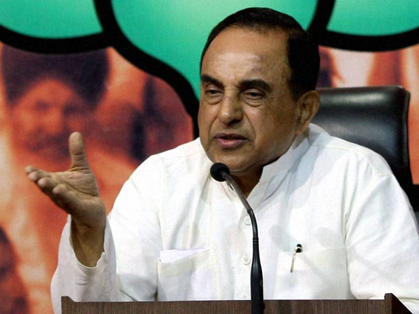 Prakash Karat can only shout, but will not practice democracy: Subramanian Swamy Prakash Karat can only shout, but will not practice democracy: Subramanian Swamy