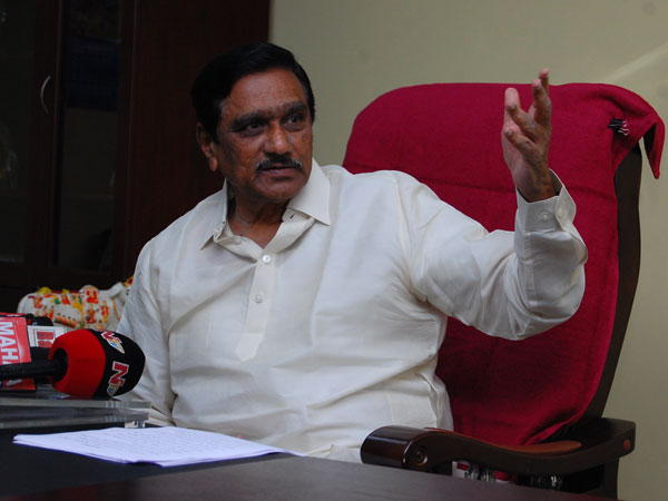 కాంగ్రెస్ శత్రువే.. మోడీ, జగన్కు తోడు పవన్