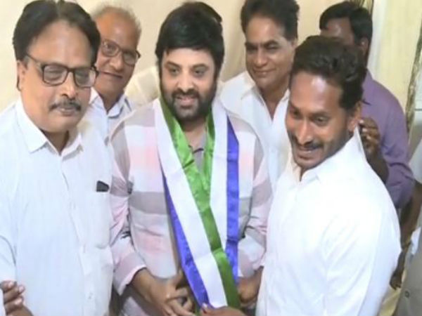 Cine Actor Krishnudu joined in YSRCP Cine Actor Krishnudu joined in YSRCP