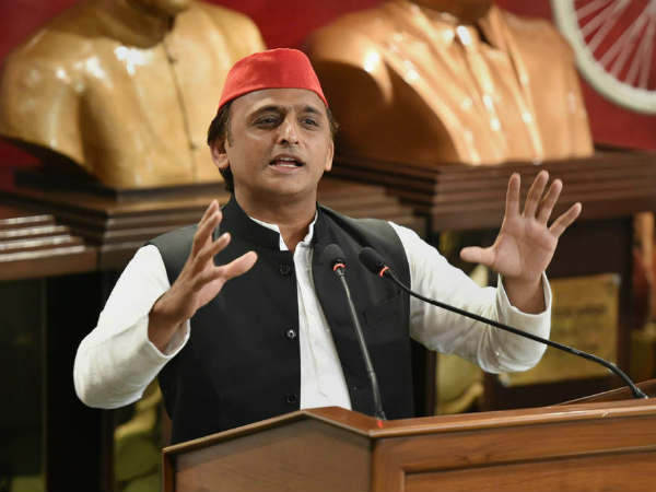 Akhilesh Yadav dismissive of uncle Shivpals new morcha Akhilesh Yadav dismissive of uncle Shivpals new morcha