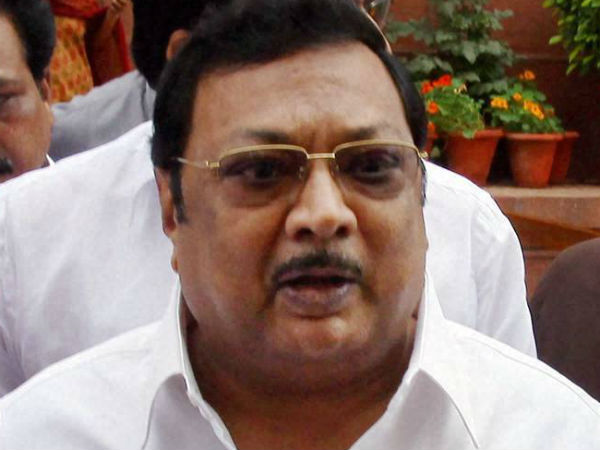 DMK war: Alagiri makes a U turn, says ready to accept MK Stalin as his leader DMK war: Alagiri makes a U turn, says ready to accept MK Stalin as his leader