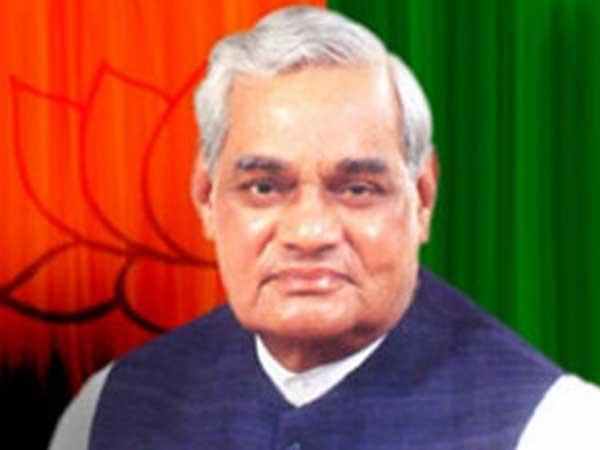 క్రియాశీల రాజకీయాలకు స్వస్తి..