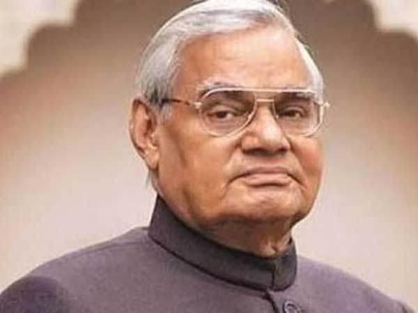 జనసంఘ్లో కీలకంగా..
