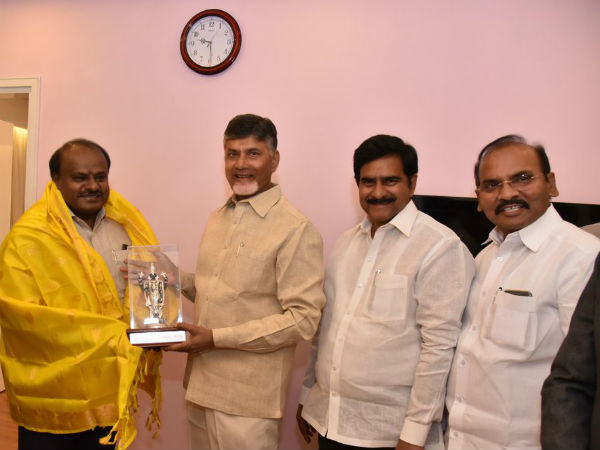 అందుకే దుర్గమ్మ చెంతకు