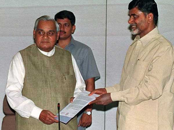 స్నేహానికి నిలువెత్తు నిదర్శనం అటల్ బిహారీ వాజ్ పేయి..!