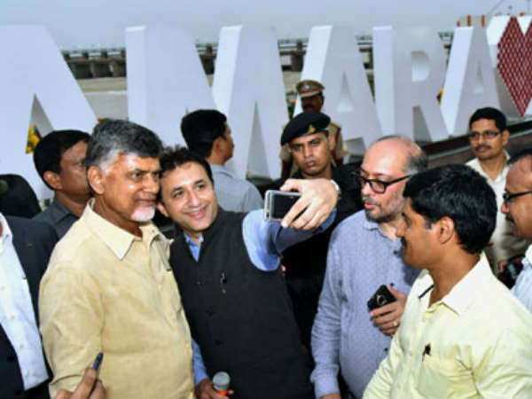 ప్రకాశం బ్యారేజీ...సెల్ఫీ పాయింట్