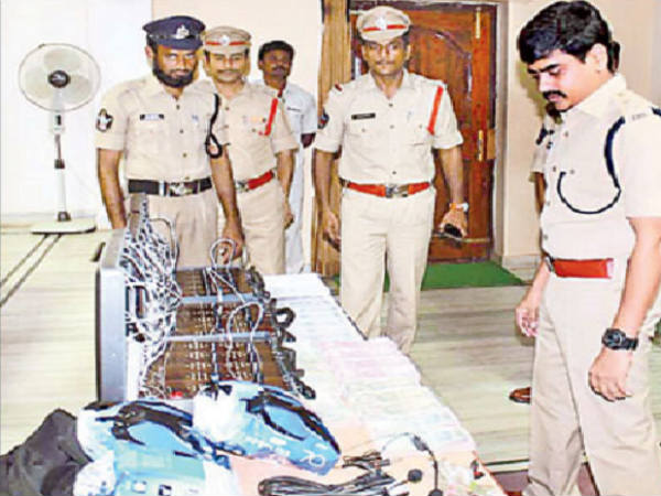 కమ్యూనికేషన్ బాక్సులు...ఇవే కీలకం