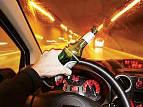 Cops issued challans for traffic offence Cops issued challans for traffic offence