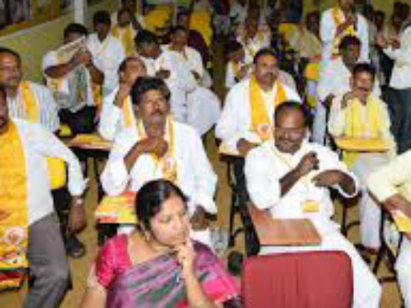శిక్షకులు...వేతనాలు