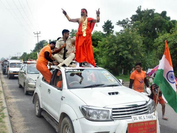 నగల బరువుతో నరాలు దెబ్బతింటున్నాయి