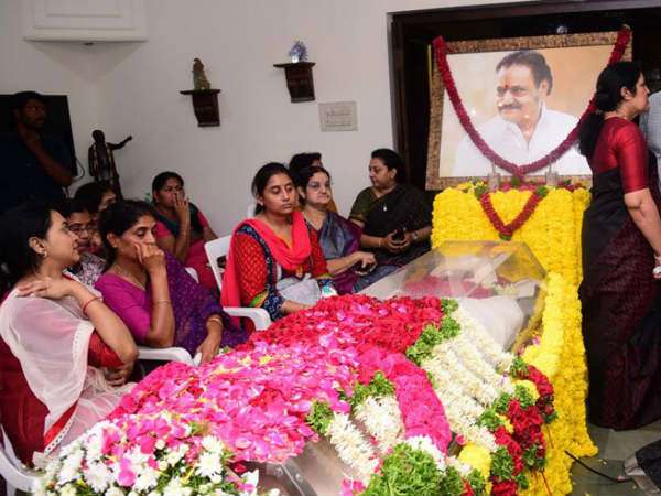 నక్కను పెంచుకున్న హరికృష్ణ ఎందుకంటే