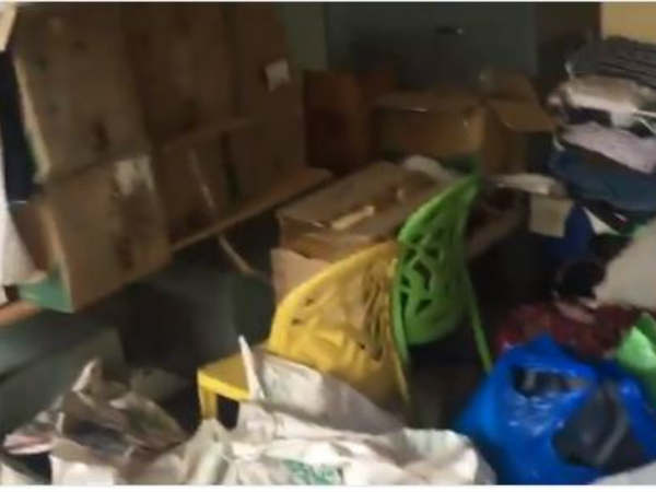 Kerala Floods: Two Govt Officials Arrested for Embezzling Relief Materials in Wayanad Kerala Floods: Two Govt Officials Arrested for Embezzling Relief Materials in Wayanad