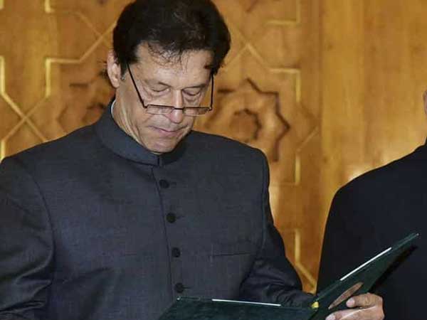 Imran Khan takes oath as 22nd Prime Minister of Pakistan Imran Khan takes oath as 22nd Prime Minister of Pakistan