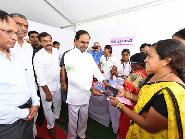 ఒక్క రూపాయీ అవసరం లేదు