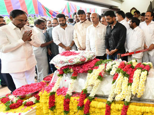 CM KCR express grief over Harikrishnas death CM KCR express grief over Harikrishnas death