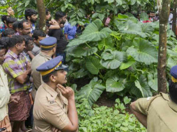రక్తపు మరకలు
