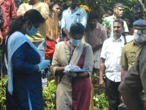 కొట్టి చంపారు..