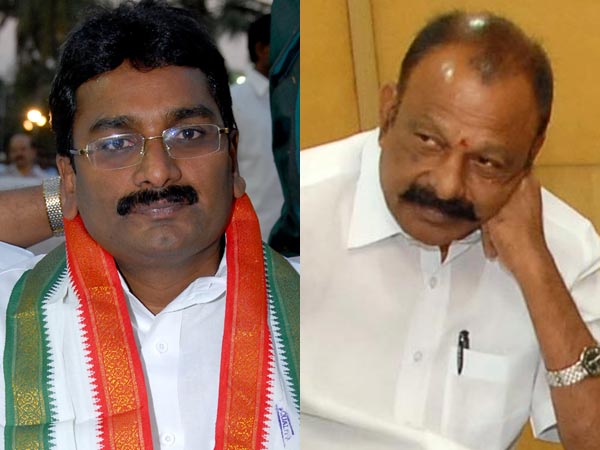 అనుచరులతో కీలక సమావేశం