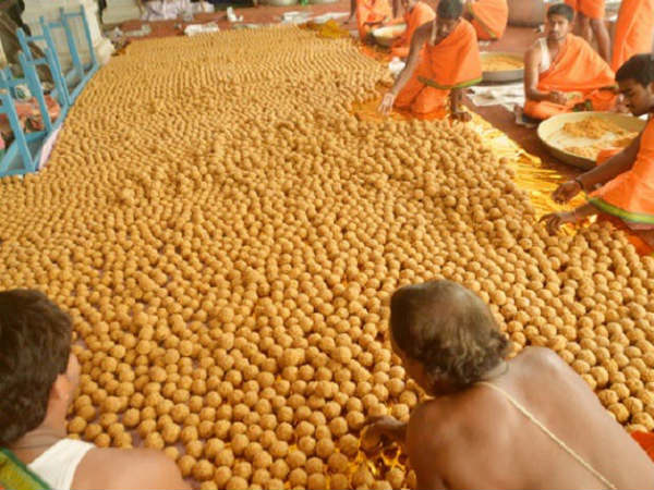 Tirupathi: Selling laddoos for devotees...No limit! Tirupathi: Selling laddoos for devotees...No limit!
