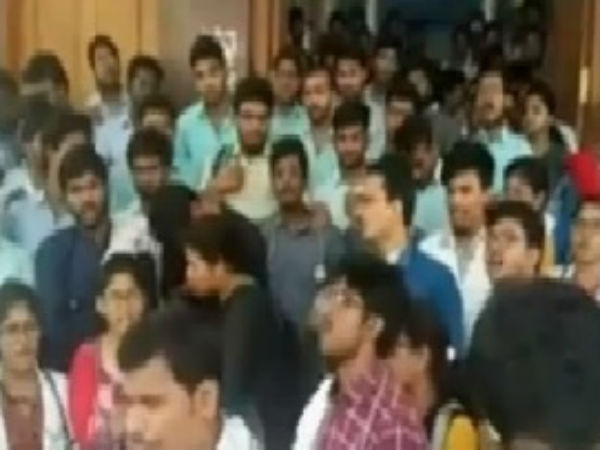 భగ్గుమన్న మెడికోలు...ముట్టడి