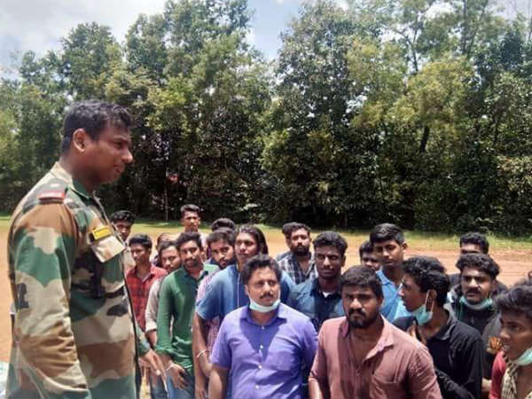 This Army major was on leave, but he performed his duties saving people in Kerala This Army major was on leave, but he performed his duties saving people in Kerala