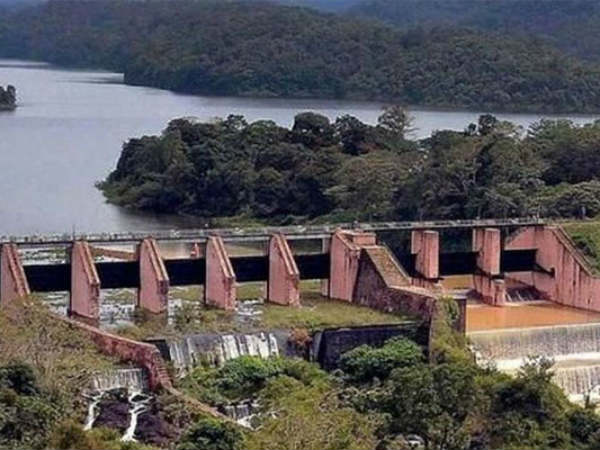Kerala floods: Keep water level at Mullaperiyar dam 3 feet below permissible limit says SC Kerala floods: Keep water level at Mullaperiyar dam 3 feet below permissible limit says SC