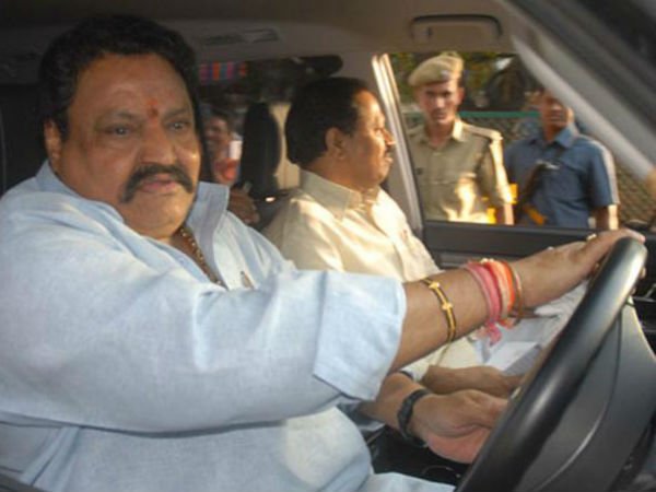 స్నేహితుడికి ఇలా సాయం