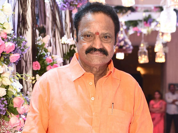 డివైడర్ను ఢీకొని 15 మీటర్లు ఎగిరిన వాహనం