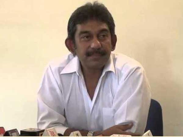 అక్కడే ట్విస్ట్
