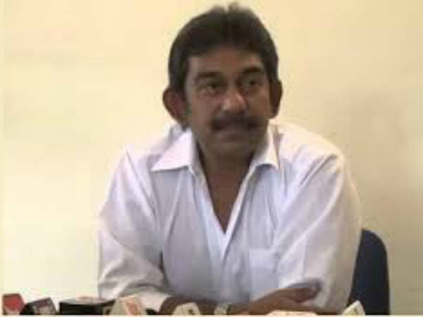 అనుచరులతో...సమావేశం