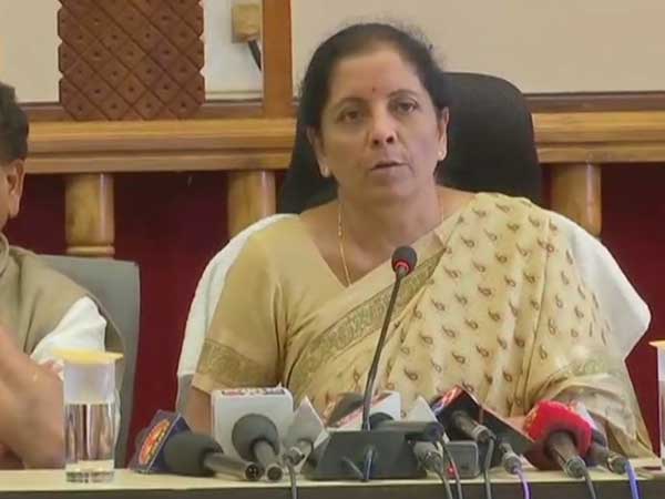 మంత్రిపై నిర్మలా సీతారామన్ అసహనం