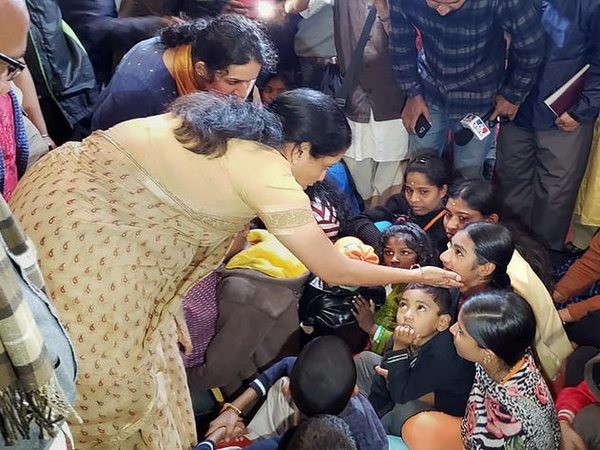 కేంద్రమంత్రిపై కర్ణాటక మంత్రి ఇలా..