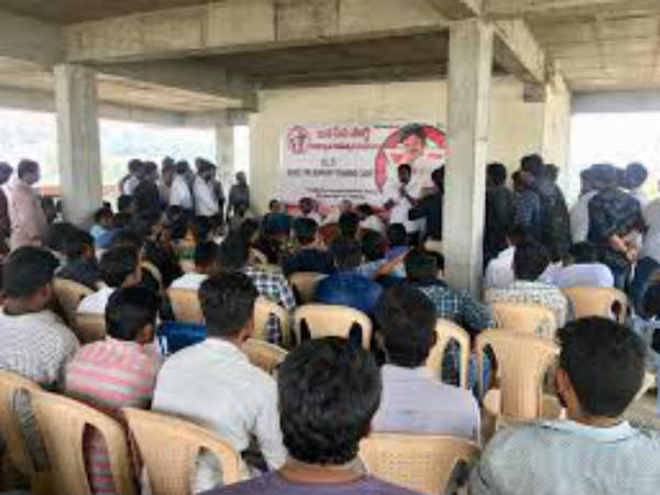 నేతల గుర్తింపుకు...ప్రాధాన్యత