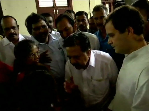 Congress president Rahul Gandhi visits relief camps in Kerala Congress president Rahul Gandhi visits relief camps in Kerala