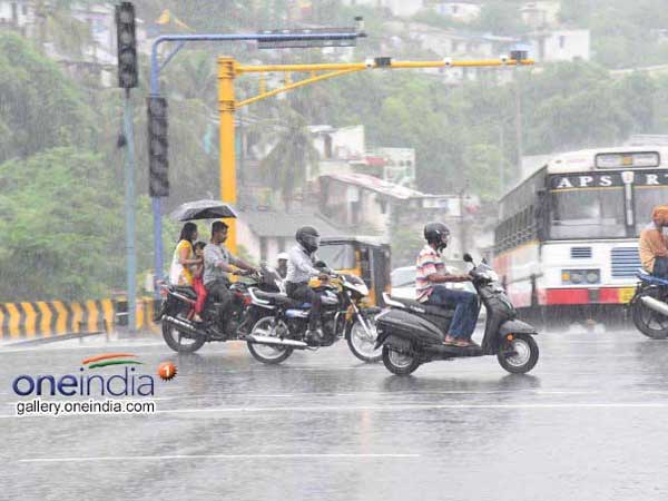 Heavy rains expected in AP and Telangana Heavy rains expected in AP and Telangana