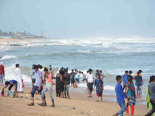 Heavy rains in Telangana and Andhra Pradesh Heavy rains in Telangana and Andhra Pradesh