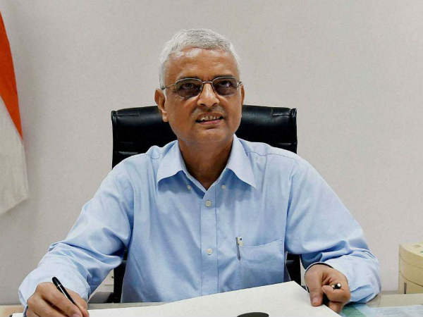 No chance of simultaneous elections,says CEC Rawat No chance of simultaneous elections,says CEC Rawat