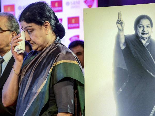 Illegal property case convict VK Sasikalas health is fluctuating in Bengaluru jail Illegal property case convict VK Sasikalas health is fluctuating in Bengaluru jail