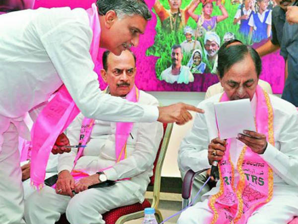 భవిష్యత్ పై నీలి నీడలు.. అందుకే సర్వేలు.. ఐనా అసంత్రుప్తి..!