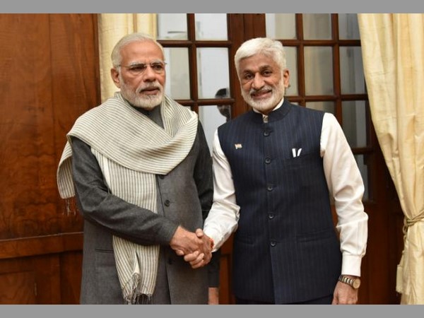 విజయసాయి రెడ్డి వంటి వారు చాటుమాటు వ్యవహారాలు
