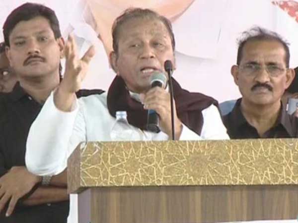 చంద్రబాబు ఓటు అడిగే హక్కు లేదు