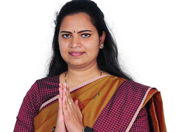 మరోవైపు...రజనీ కుమారి