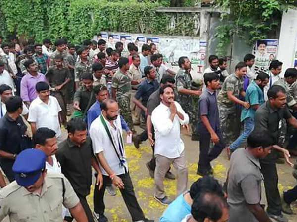 ys jagan fires at his party leaders parvatha prasad and Murali Raju ys jagan fires at his party leaders parvatha prasad and Murali Raju
