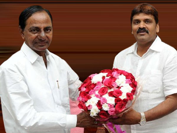 బొంతు రామ్మోహన్కు టిక్కెట్ ఇవ్వాలని