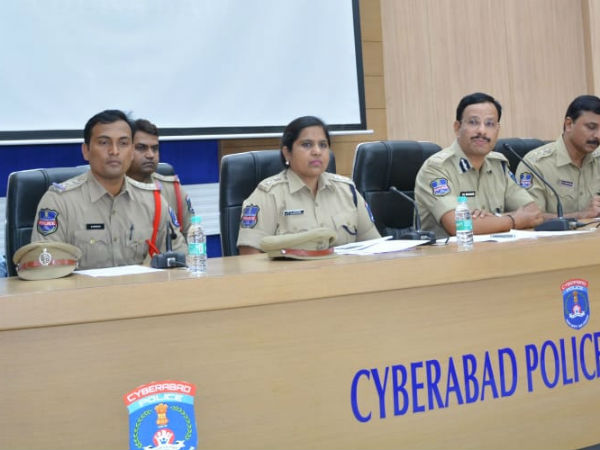 పోలీసులే అవాక్కయ్యారు