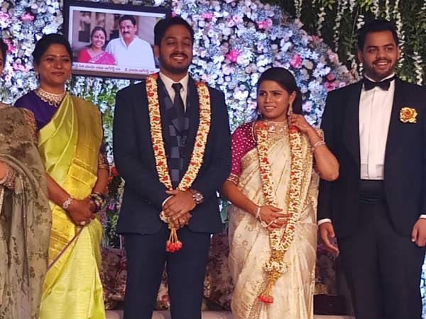ఆళ్లగడ్డ ప్రజల మధ్య