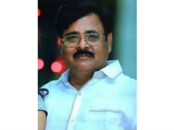 మహ్మద్ బారి అనే రౌడీ షీటర్తో ఒప్పందం