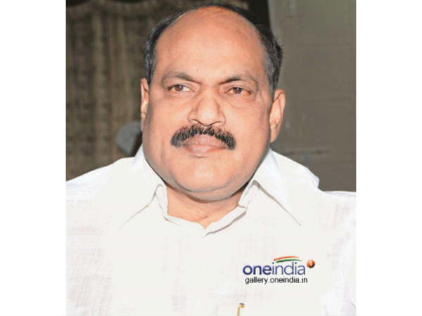 నీ కొడుకు గురించి మొత్తం తెలుసు