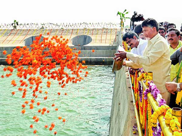 ఎత్తిపోతల...జాతికి అంకితం